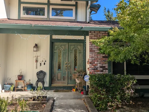 4425 Sunlight Ct, Concord, CA 94518