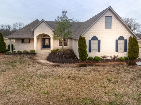 233 Mary Alice Cv, Crawfordsville, AR 72327