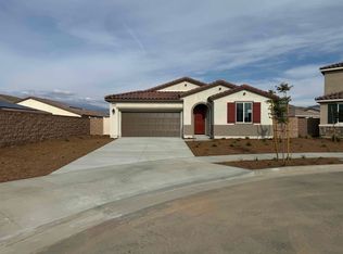 231 Oakton Ct, Hemet, CA 92543