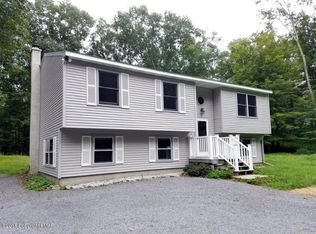 258 Clubhouse Dr, East Stroudsburg, PA