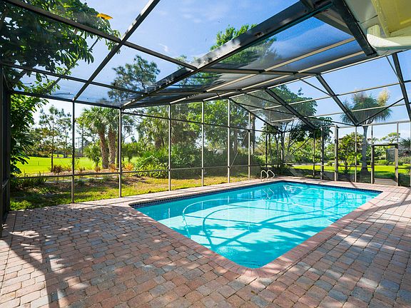 3rd image of 651 Doral Ln