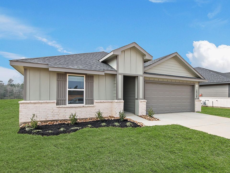 1st image of 15739 Garden Ridge Dr