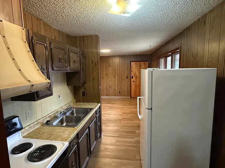405 Slater St #8 — Photo 4