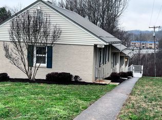 1332 Hillcrest Ave #3, Martinsville, VA 24112
