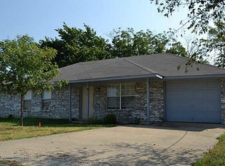 811 N 3rd St, Princeton, TX 75407