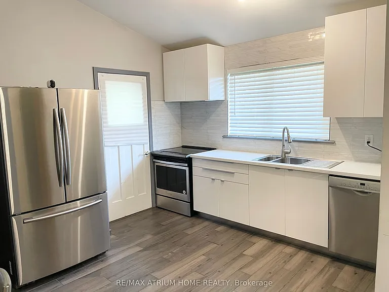 9740 Keele St — Photo 8