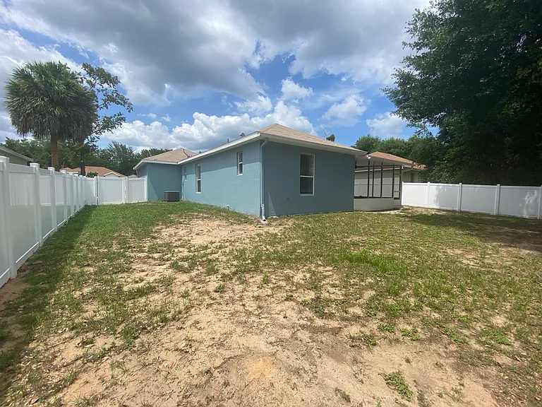 302 Bluff Pass Dr — Photo 19