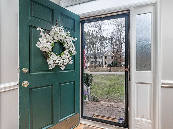 4th image of 1041 Lofty Pine Dr