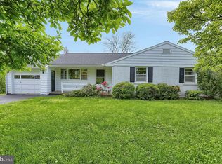 1030 Nissley Rd, Lancaster, PA 17601