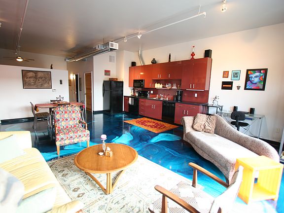 4th image of 401 Central Ave NE APT 303