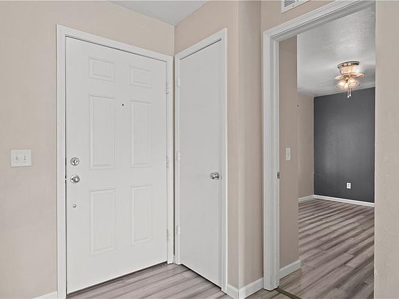 3rd image of 900 SW 156th St