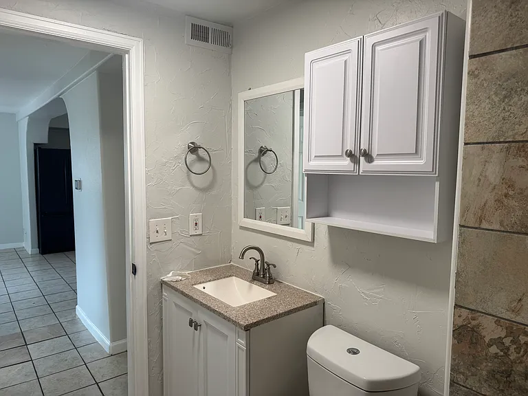 935 Raleigh St #1/2 — Photo 12