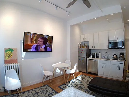 Rented by Piere Michel | media 2
