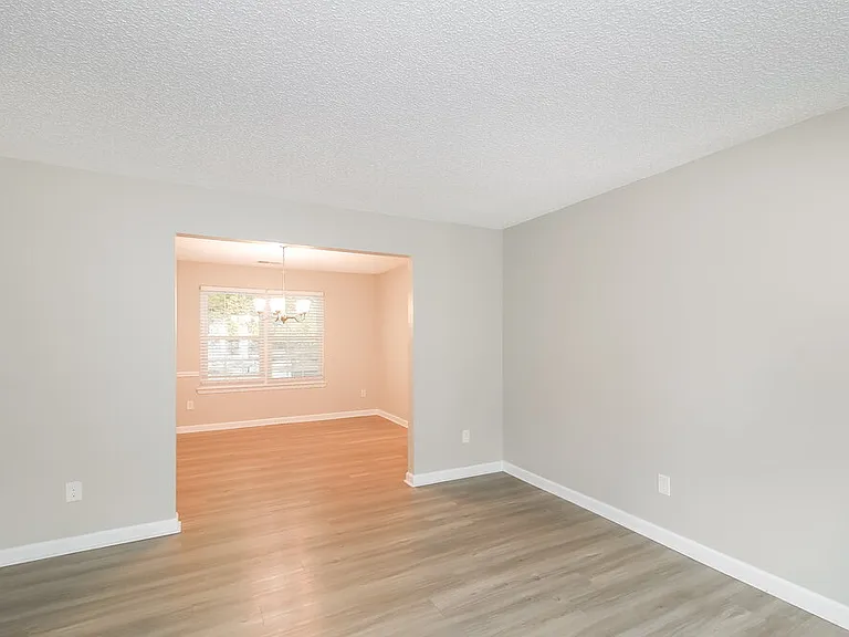 7210 Mahogany Dr — Photo 6