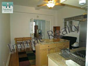 4th image of 118 W 72nd St APT 504