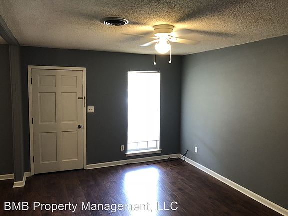 3rd image of 530 Placid Dr