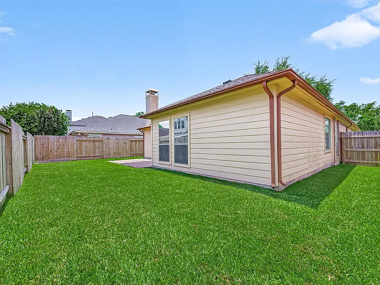 4818 Lake Catherine Ct — Photo 39