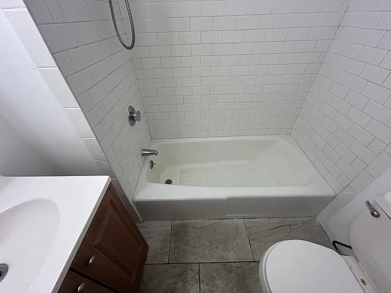 14 Monument Sq #8 — Photo 8