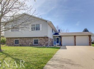 1308 Nicki Dr, Bloomington, IL