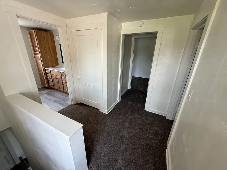 154 Clay Ave SE — Photo 12
