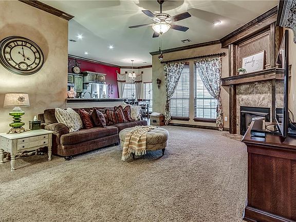 5th image of 1528 Jane Cir