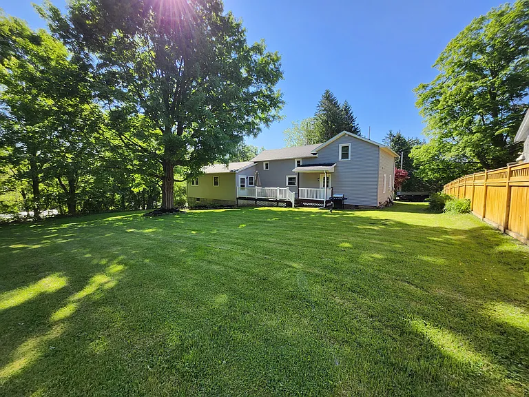 829 Crow Hill Rd — Photo 19