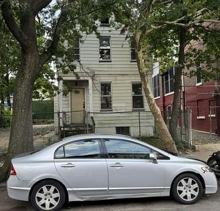 2nd image of 36 Sunset Ave