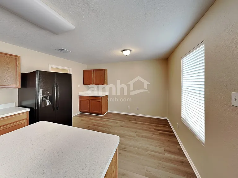 512 Hinge Loop — Photo 3