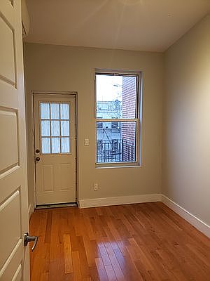 5th image of 97 Troutman St APT 3R