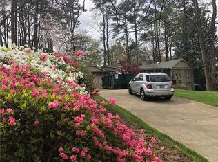 835 Starlight Cir, Sandy Springs, GA 30342