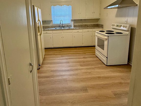 5th image of 249 Montevista Ave