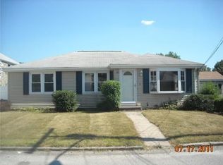 8 Lenox St, Cumberland, RI 02864