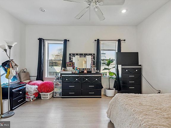 2nd image of 2606 W Girard Ave #2