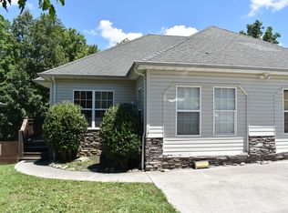 2394 Roberts Bend Rd, Burnside, KY 42519