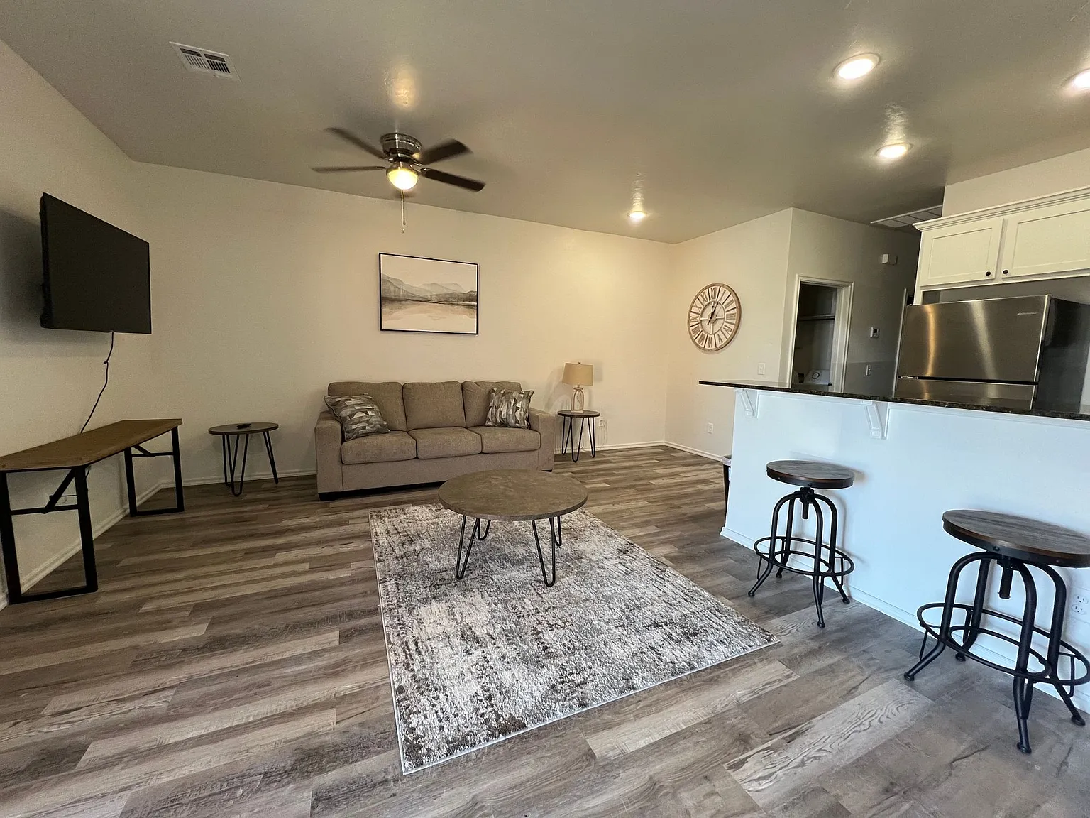 1209 Sw Oklahoma Unit A/B (Fully Furnished ) — Photo 3