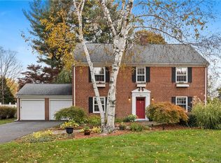 162 Ridgewood Rd, West Hartford, CT 06107