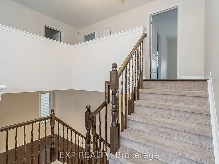 215 Rivertree St — Photo 16