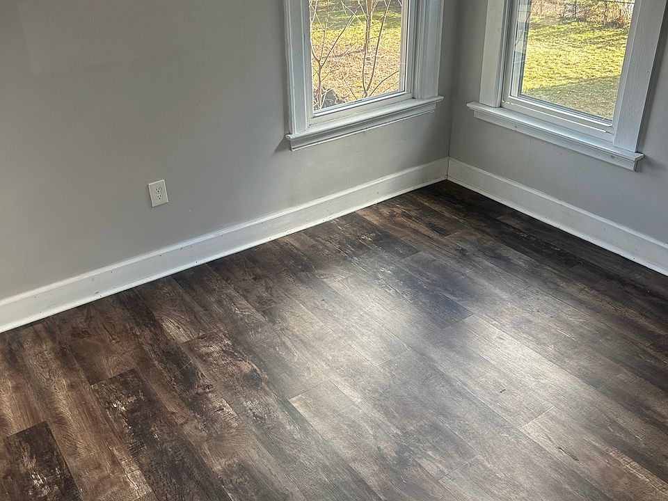 1st image of 179 Oxford Ave #2