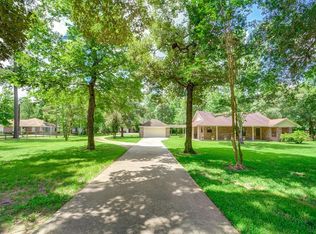 8711 Deer Lodge Rd, Magnolia, TX 77354