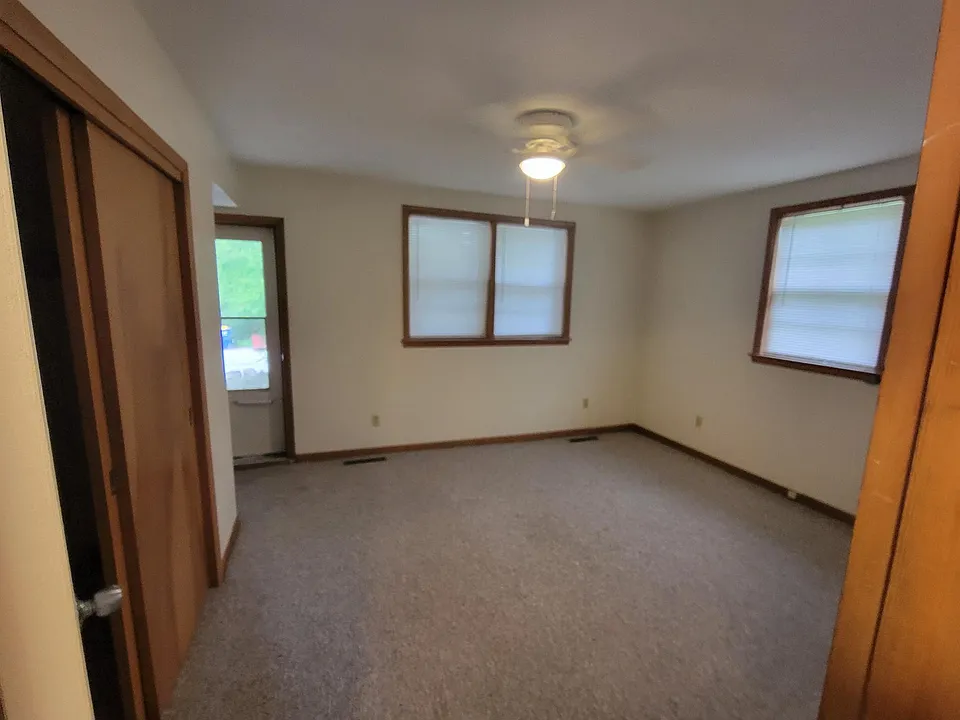 1012 N Summit St #D