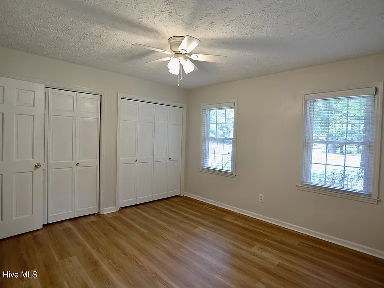 202 Haldane Dr — Photo 19