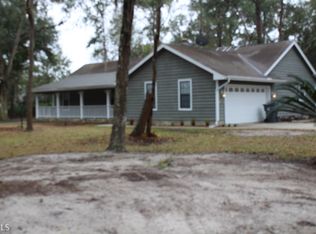 346 Sadler Cove Dr, Woodbine, GA 31569