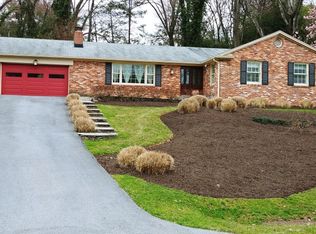 7603 Shadywood Rd, Bethesda, MD 20817