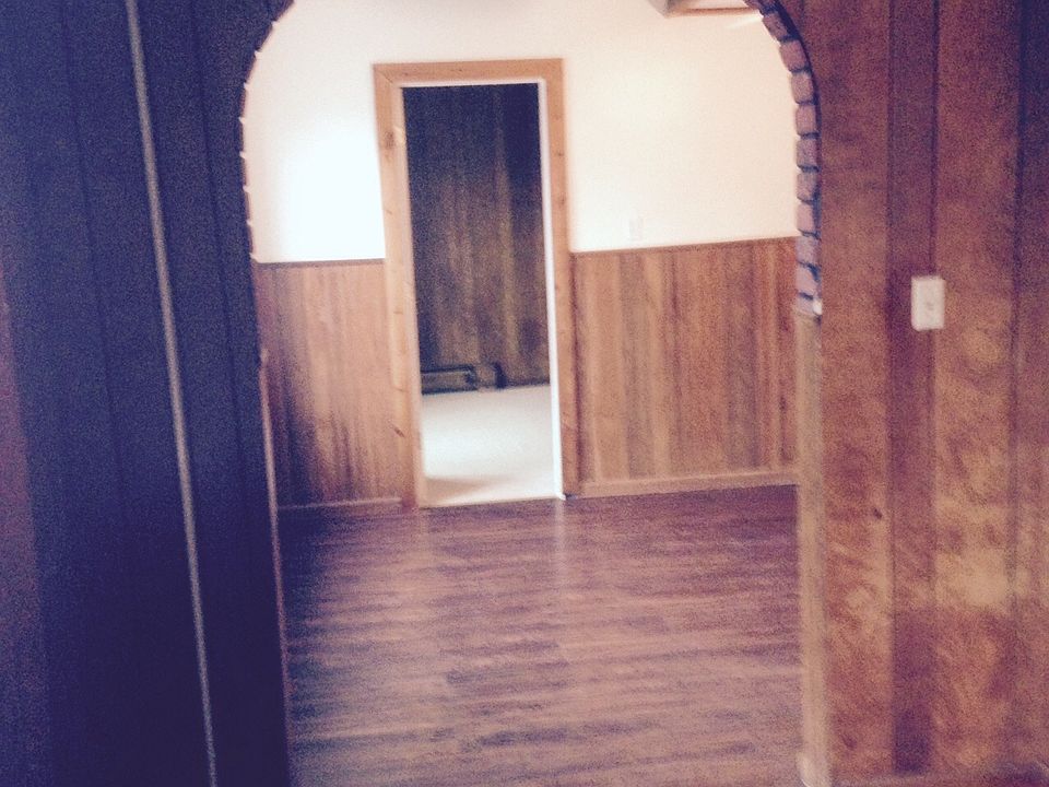 2nd image of 105 Olivia St APT 2
