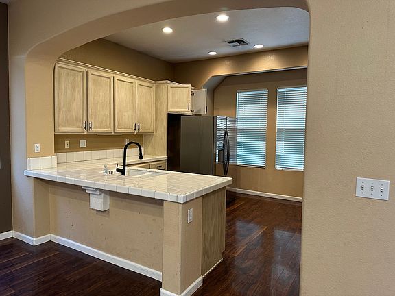 5th image of 1824 San Diego Cir