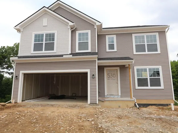 530 Lake Village Ave, Waterford Township, MI 48328