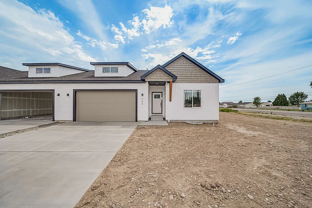 5 bed, 2810 sqft, $2,750 — Photo 4
