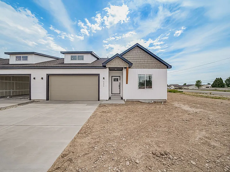 485 E River Ln — Photo 4