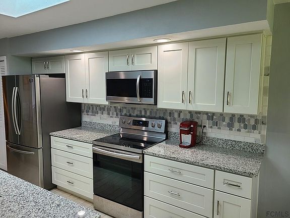 5th image of 21 Providence Ln