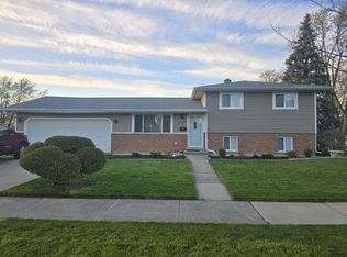 200 W Millers Rd, Des Plaines, IL 60016